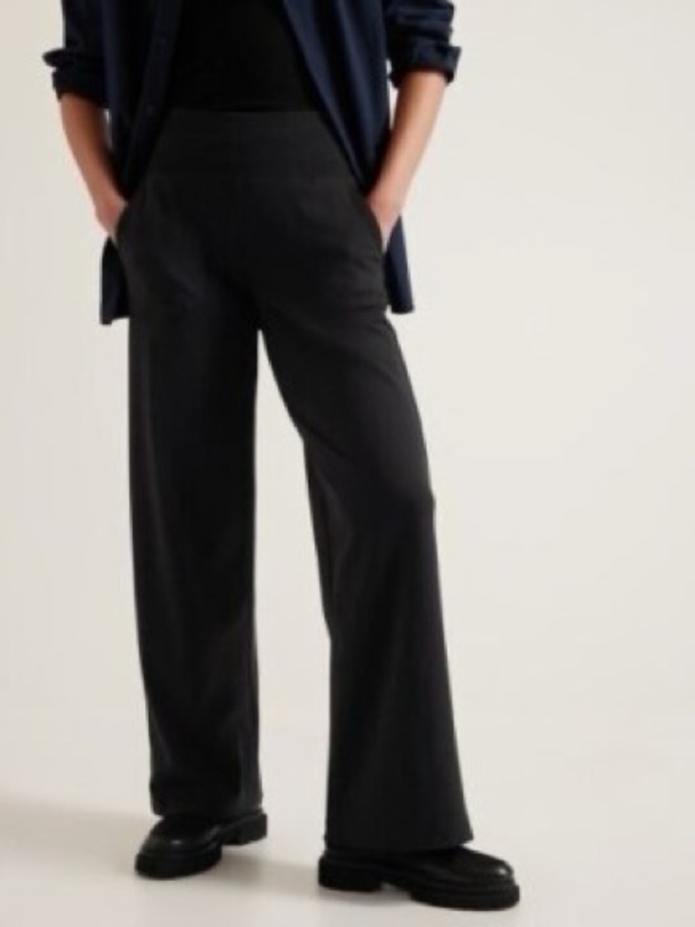 LAST CHANCE Athleta Venice High Rise Flare Pant in Black
